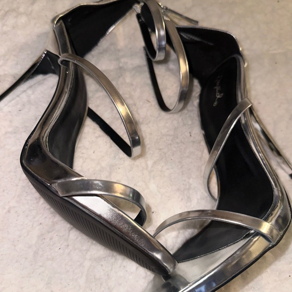 Metallic heels - Picture 2 of 2